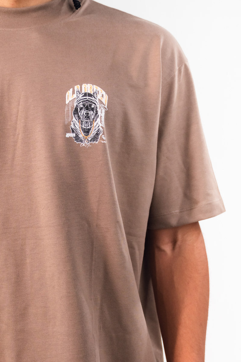 Camiseta Semi Oversize Dog Taupe