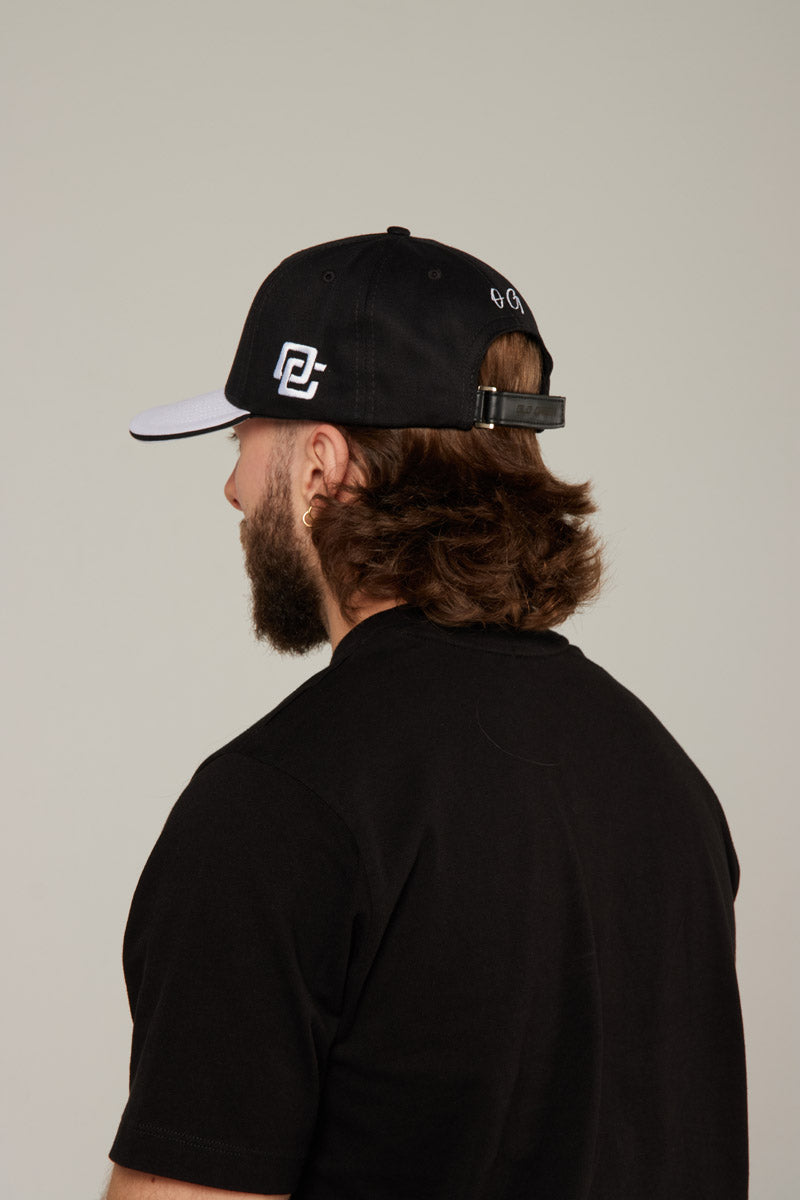 Gorra Negra/Blanca OLD Green