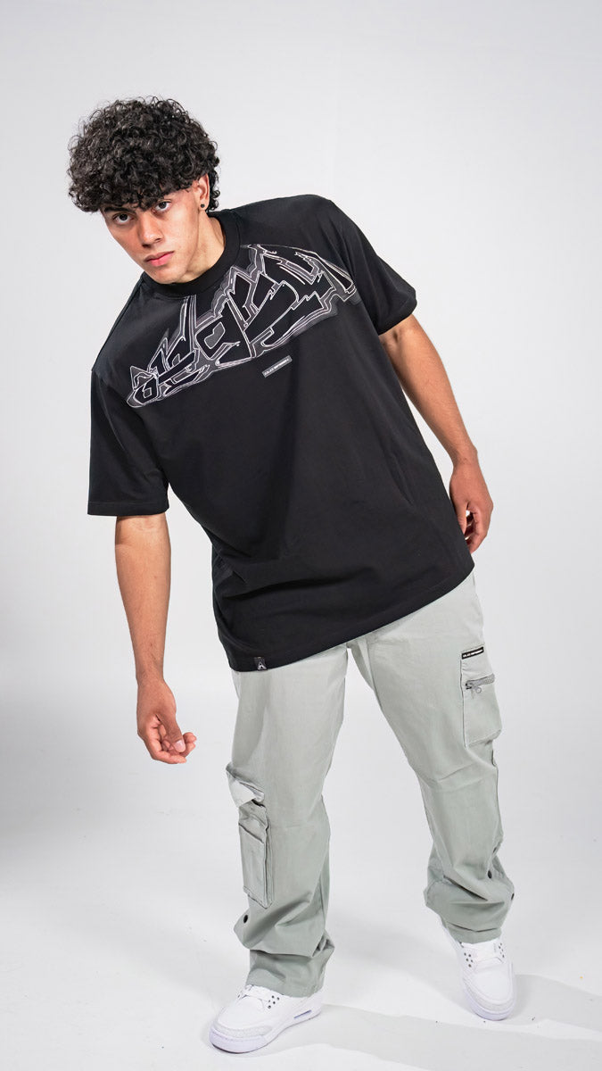 Camiseta Semi Oversize Graffiti Negro