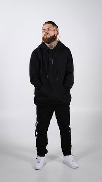 HOODIE YOUND MIND Negro/dorado