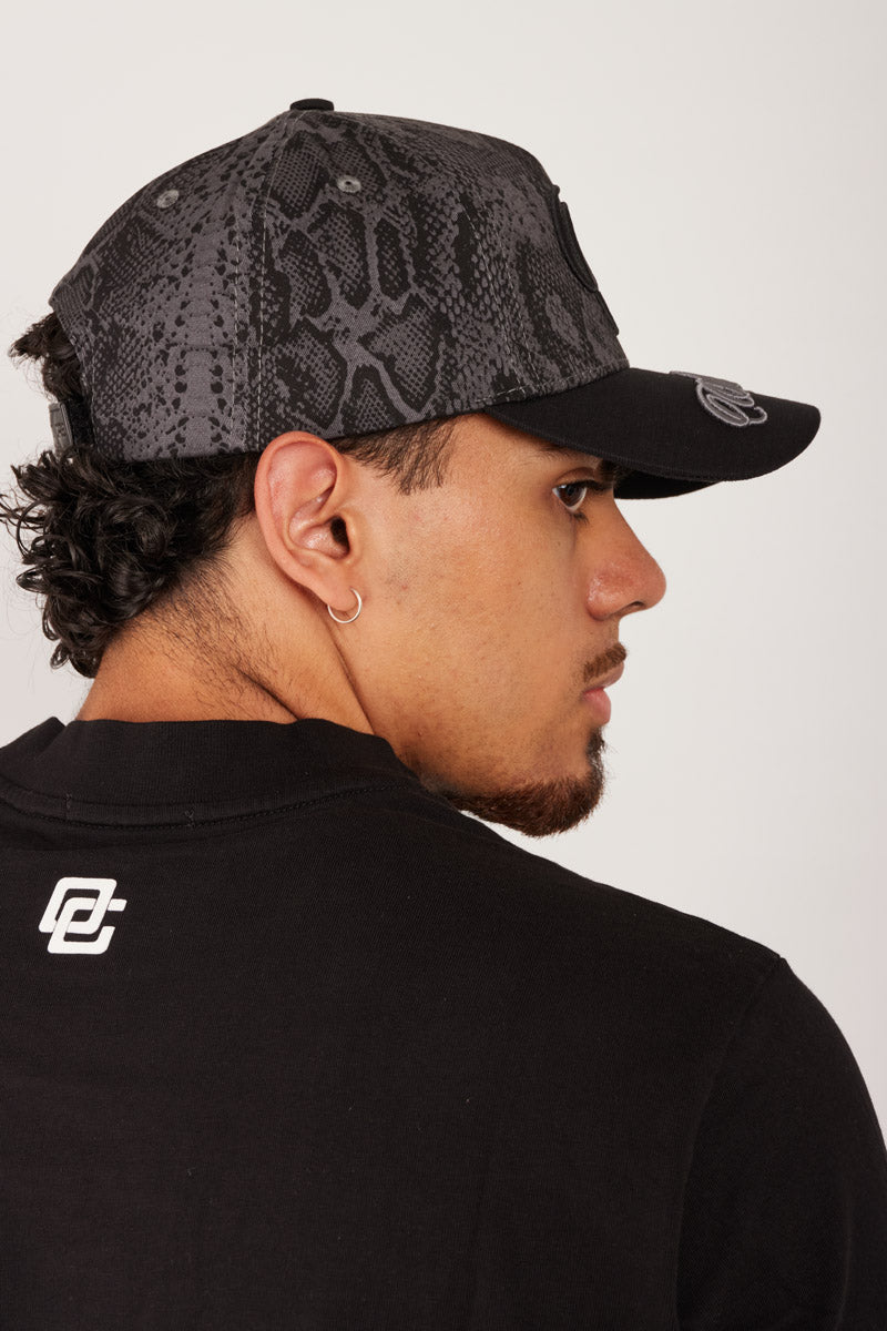 Gorra Camuflada Gris teja negra