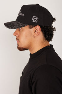 Gorra negra Teja gris camu