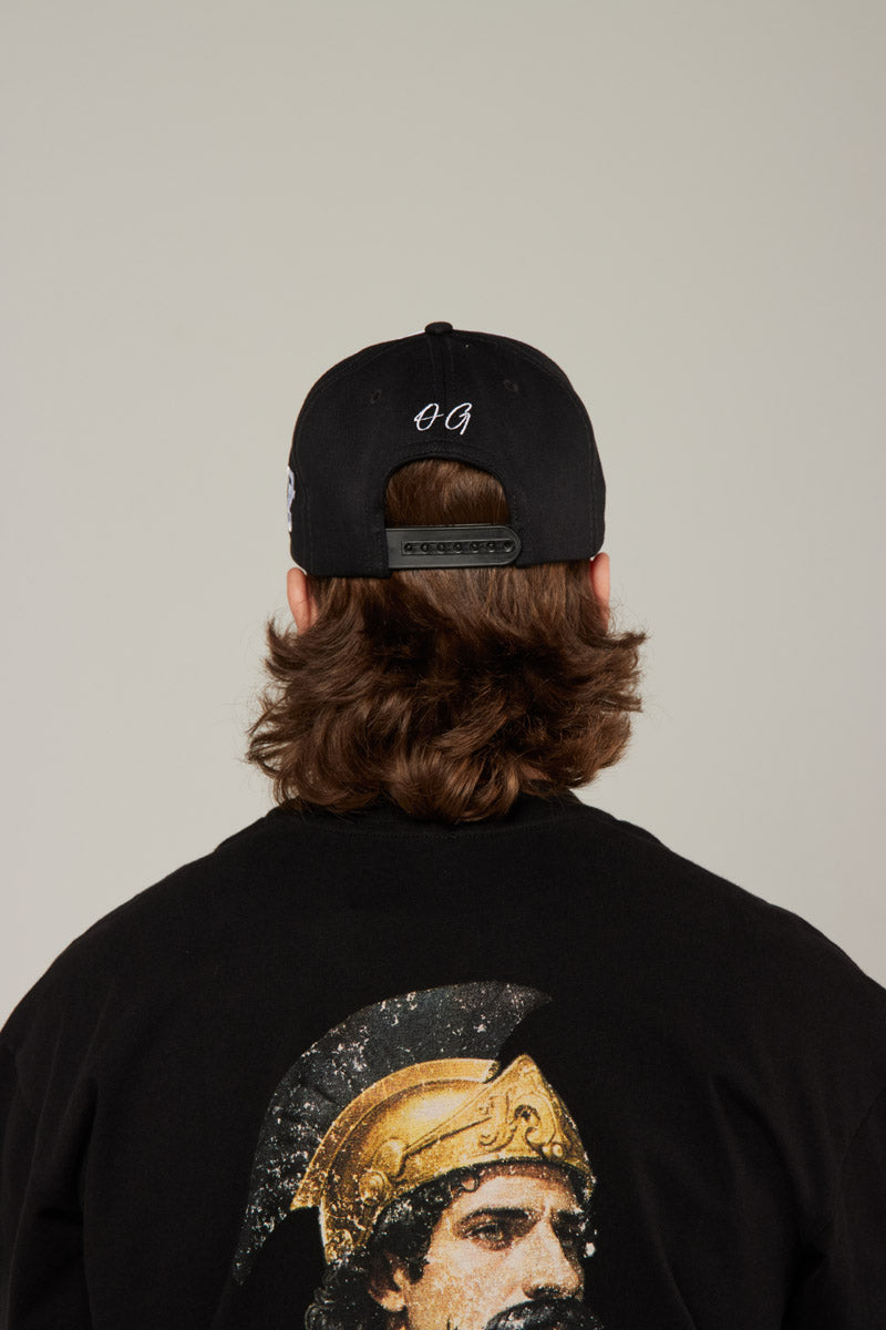 Gorra Negra Front Old Green